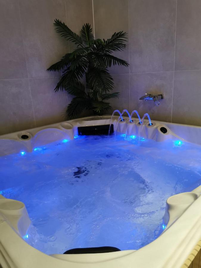 Appartamento Mica Beauty & Wellness Center Temse Esterno foto