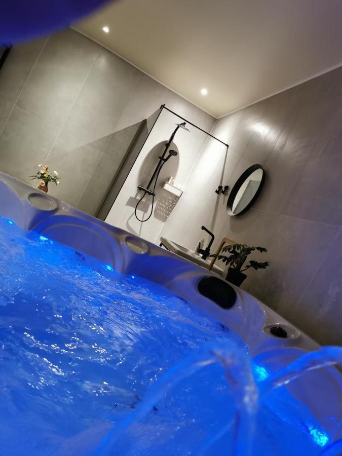 Appartamento Mica Beauty & Wellness Center Temse Esterno foto